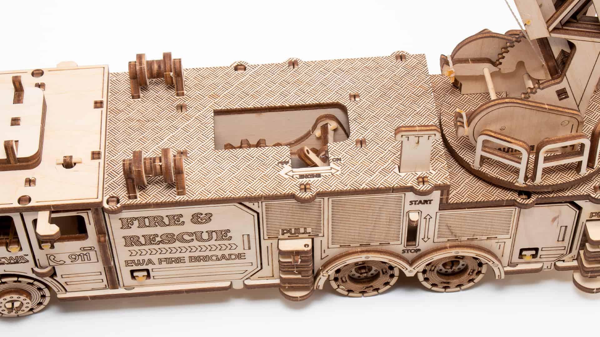 Firetruck - eco-wood-art