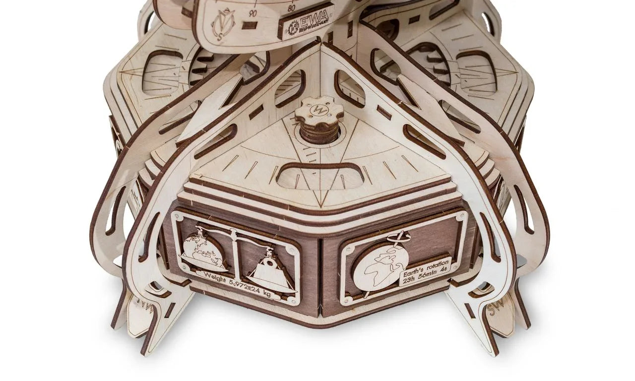 The Globe (brown) - eco-wood-art